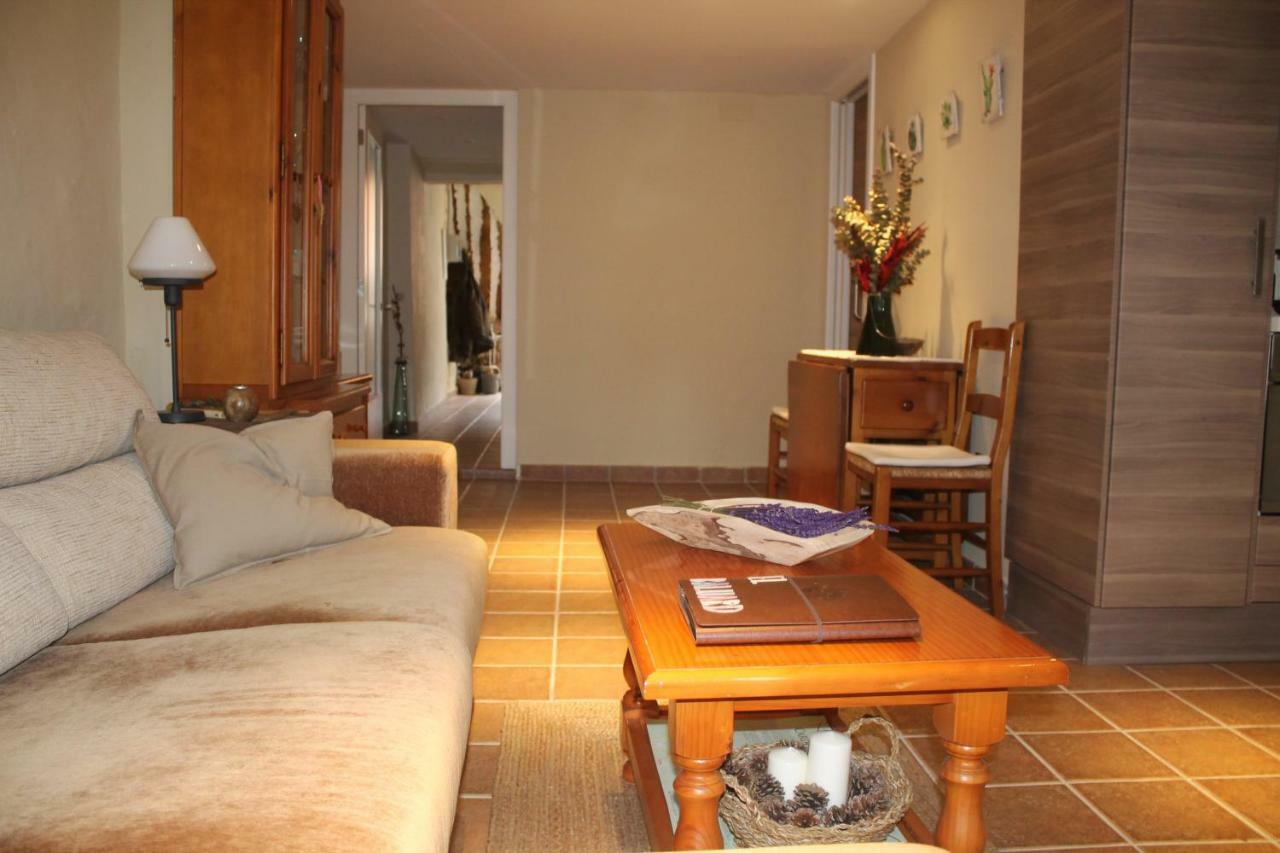 El Baluard Apartment Cardona Ngoại thất bức ảnh