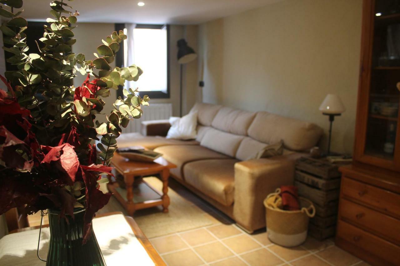 El Baluard Apartment Cardona Ngoại thất bức ảnh